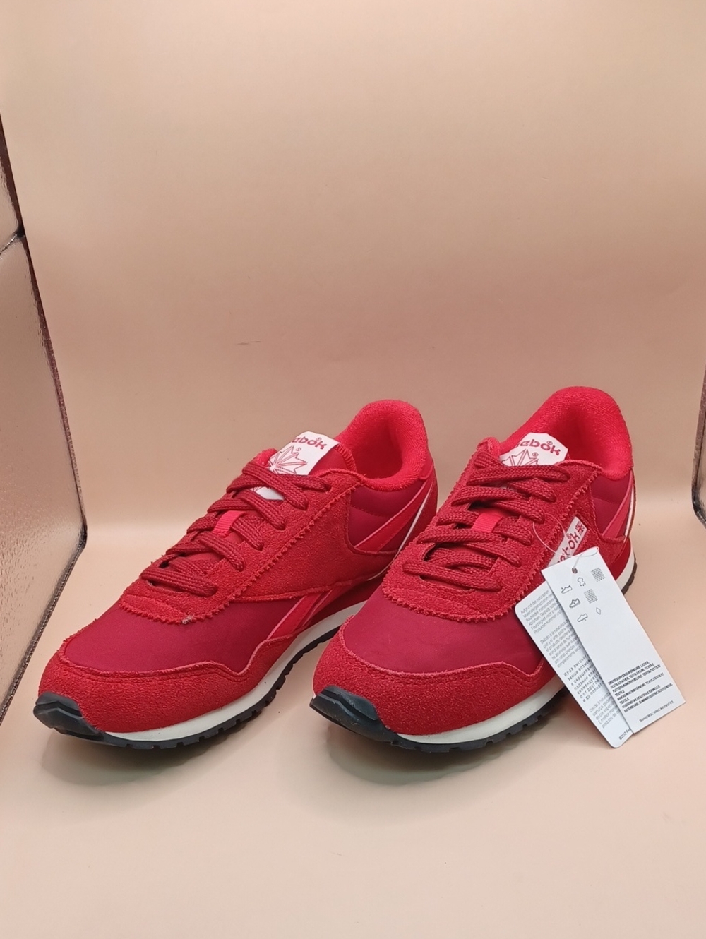 Reebok Classic AZ Womens Sneakers-Red Size 8 US